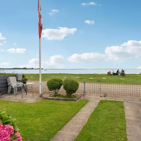 Lovely In Bjert With Kitchen * Binderup Strand