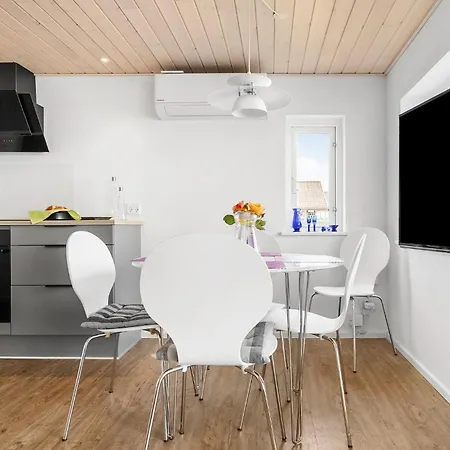 Lovely In Bjert With Kitchen בית נופש *