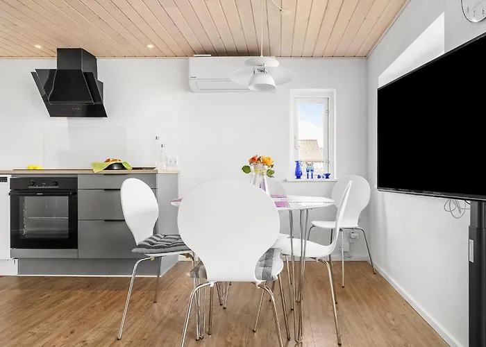 Lovely In Bjert With Kitchen Hébergement de vacances *